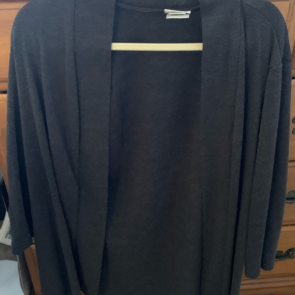 Super comfy sweater/jacket!